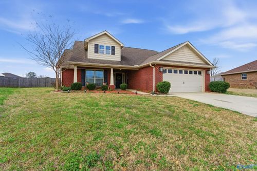 122 Coach Glen Drive, Owens Cross Roads, AL, 35763 | Card Image