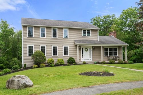 8 Brian Cir, Grafton, MA, 01519-1033 | Card Image