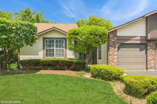 542 Lyon Dr, Buffalo Grove, IL, 60089-1045 | Card Image