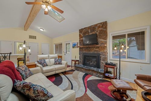 6-17839 Lava Butte Ln, Sunriver, OR, 97707-1240 | Card Image