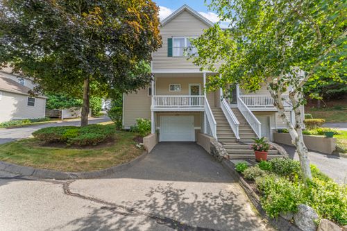 5-5 Copper Creek Cir, Newtown, CT, 06470-2641 | Card Image