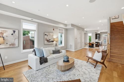 2-1110 6th St Ne, WASHINGTON, DC, 20002-3451 | Card Image