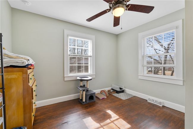 2 bedroom Bed 2 | Image 18