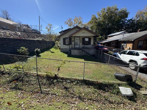 139 Mineral St, Newport, TN, 37821-3825 | Card Image