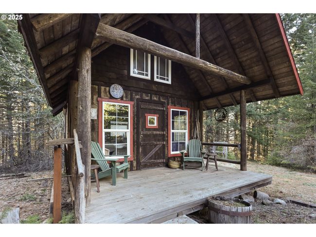 96 Pearce Rd, House other with 3 bedrooms, 2 bathrooms and 1 parking in White Salmon WA | Image 45