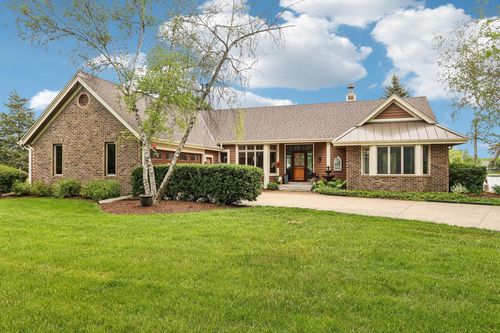 N61W37631 Parkview Drive, LAC LA BELLE, WI, 53066 | Card Image