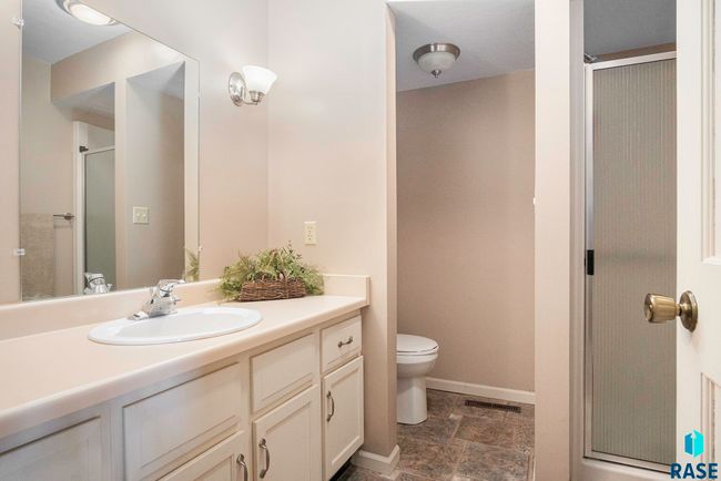 59 S Harmon Dr, House other with 2 bedrooms, 2 bathrooms and null parking in Mitchell SD | Image 24
