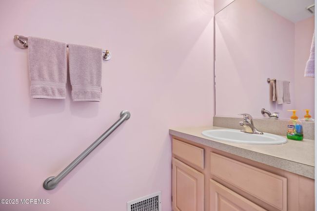 57 High Pointe Way, House other with 4 bedrooms, 3 bathrooms and null parking in Matawan NJ | Image 14