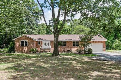 1635 Tyndall Point Road, House other with 4 bedrooms, 3 bathrooms and null parking in Gloucester Point VA | Image 2