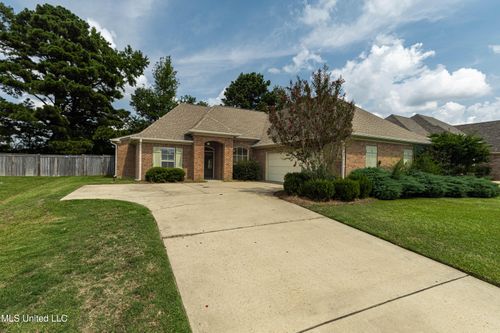 100 Bremen Ct, Madison, MS, 39110-6965 | Card Image