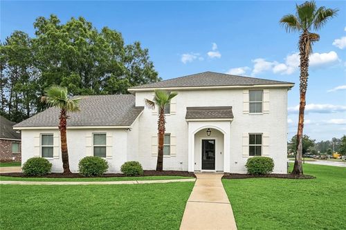 300 Place Saint Julien, Covington, LA, 70433-8150 | Card Image