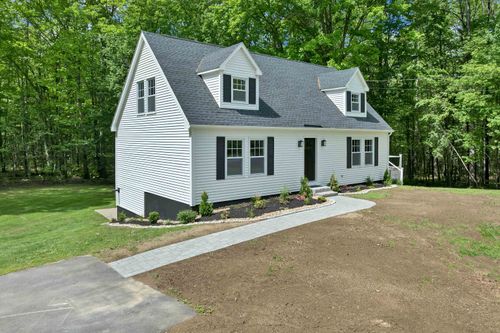 260 Center Hill Rd, Epsom, NH, 03234-4810 | Card Image