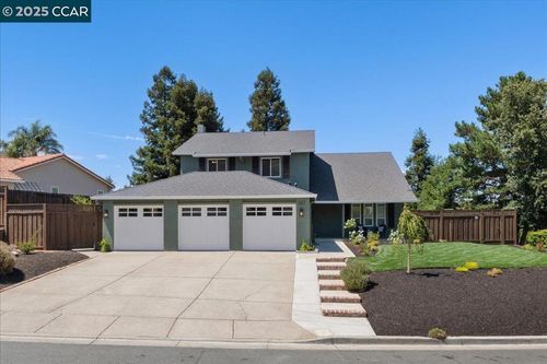 102 Mt Trinity Ct, Clayton, CA, 94517 | Card Image