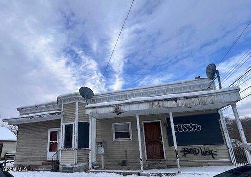 1002 Davis Ter, Schenectady, NY, 12303-2064 | Card Image