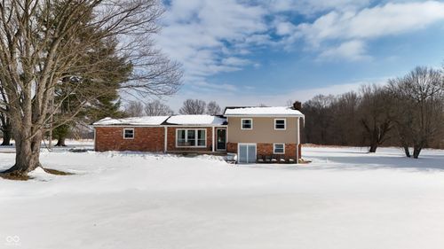 8357 County Road 300, Seymour, IN, 47274-8996 | Card Image