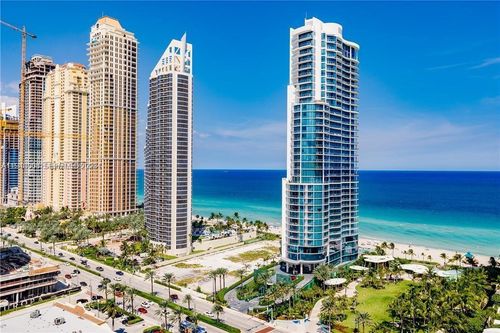 2110-210 174th St, Sunny Isles Beach, FL, 33160 | Card Image