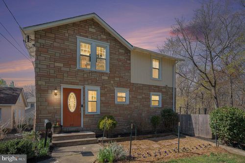 231 7th Ave, SWARTHMORE, PA, 19081-2636 | Card Image