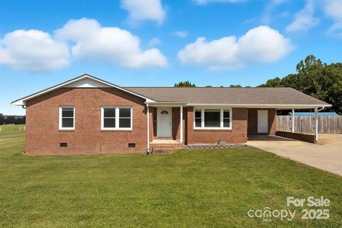 631 Marys Grove Church Rd, Kings Mountain, NC, 28086-9498 | Card Image