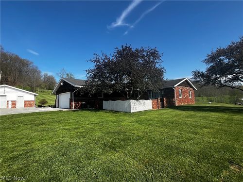47666 Seneca Lake Rd, Sarahsville, OH, 43779-9794 | Card Image
