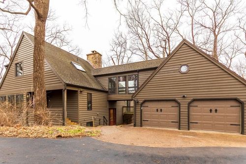 16 Hawthorn Lane, Galena, IL, 61036 | Card Image