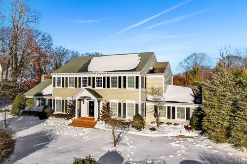 3 Ada Ln, Setauket, NY, 11733-3963 | Card Image