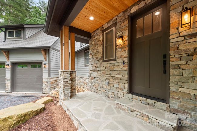68 Huckleberry Ridge Ln, House other with 3 bedrooms, 3 bathrooms and null parking in Zirconia NC | Image 29