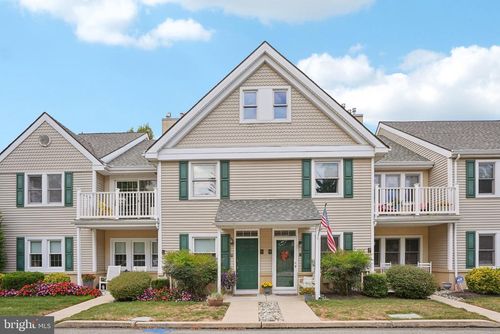 9 Comly Ct, Flourtown, PA, 19031-1937 | Card Image