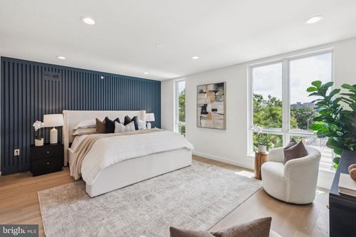 608 Brenna Walk, PHILADELPHIA, PA, 19123-3590 | Card Image