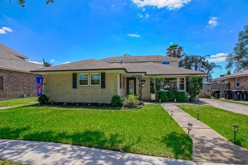 1244 Gardena Dr, New Orleans, LA, 70122-1910 | Card Image
