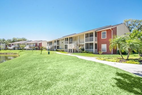 208-214 Lake Parsons Grn, BRANDON, FL, 33511-6083 | Card Image