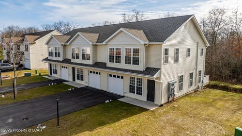 10 Nicole Ln, Hazleton, PA, 18202-8072 | Card Image