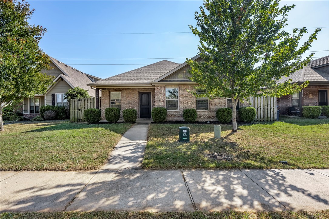 Capstone Ave, Bentonville, AR 72712
