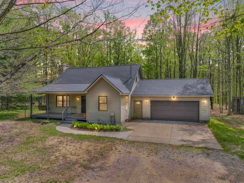 2560 S 25 Rd, Boon, MI, 49618-9749 | Card Image