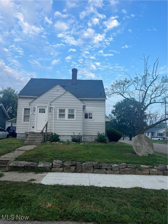 Charles Ave, Barberton, OH 44203
