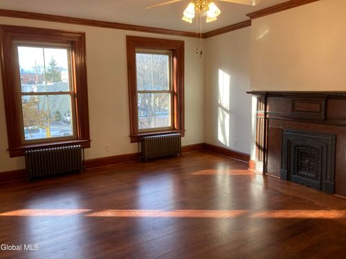 2-162 4th St, Troy, NY, 12180-4142 | Card Image