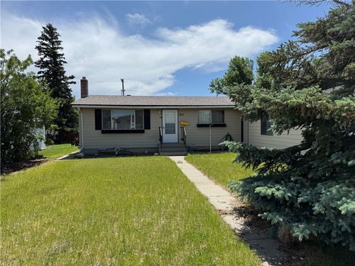 915 E 2nd Ave, Big Timber, MT, 59011-8099 | Card Image
