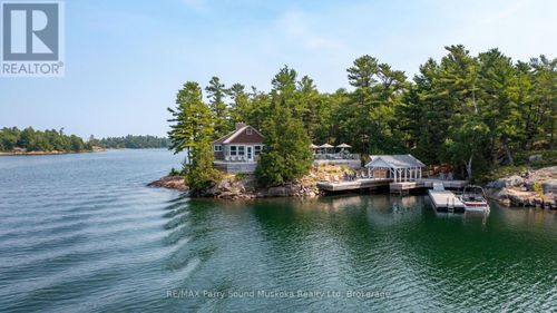2 A258 Island, The Archipelago (Archipelago North), ON, P0G1K0 | Card Image