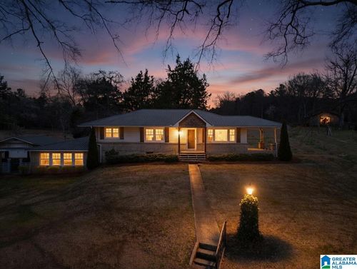 220 Gate 8 Rd, Anniston, AL, 36201-3935 | Card Image