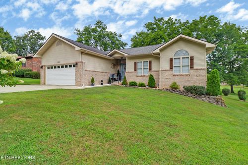 3016 Seminole Loop, Crossville, TN, 38572-6400 | Card Image