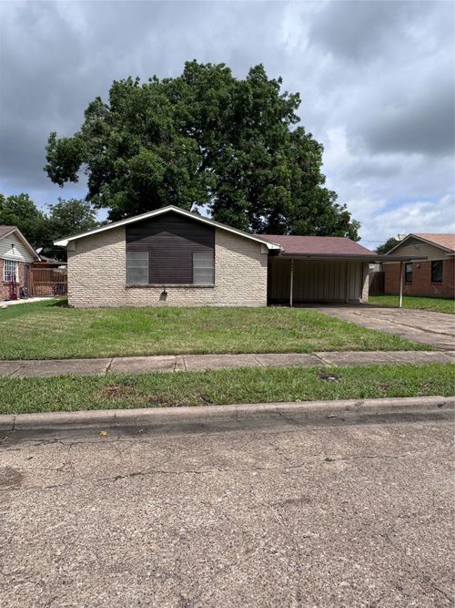3241 Santiago Drive, Mesquite, TX, 75150 | Card Image