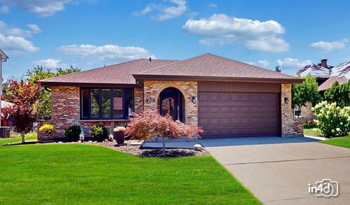 1809 Eaton Dr, Woodridge, IL, 60517-4612 | Card Image