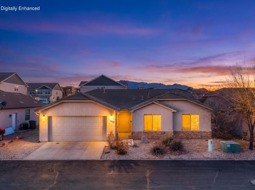 1269 E Pine Valley St, Washington, UT, 84780-8864 | Card Image