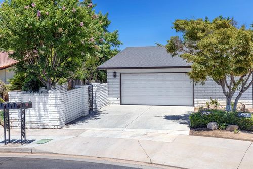 unit-102-2076 W Calimyrna Ave, Fresno, CA, 93711-1875 | Card Image