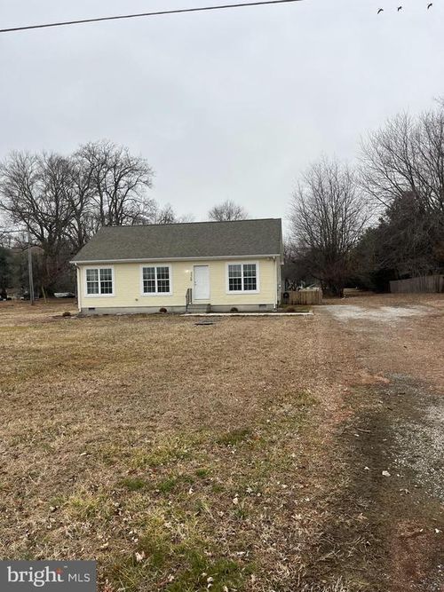 329 Tuxedo Ln, WOODSIDE, DE, 19980-8020 | Card Image