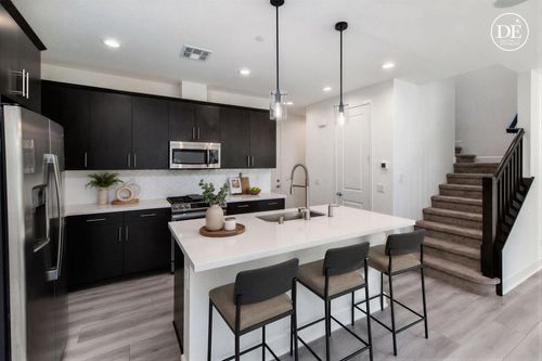 3240 Crecida Way, Carlsbad, CA, 92010-5663 | Card Image