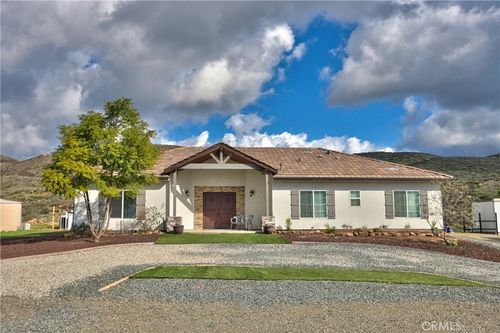 40105 Voyager Rd, Temecula, CA, 92592-3238 | Card Image