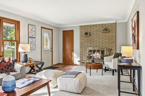 12814 27th Ave N, Plymouth, MN, 55441-2722 | Card Image