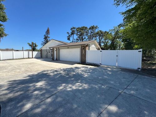 8640 8th Street, ORLANDO, FL, 32836 | Card Image