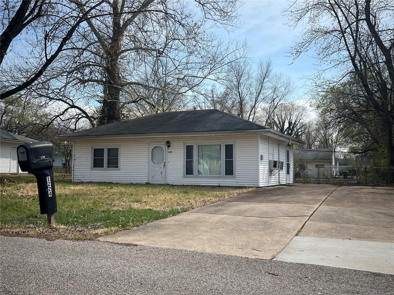 Northdale Ave, Saint Louis, MO 63138
