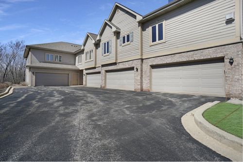 1610 Gabriel Dr, Waukesha, WI, 53188-3657 | Card Image